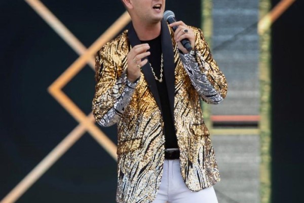 peter-sramek76A8EAF7-AC8E-9C13-1859-3CF887C538C1.jpg