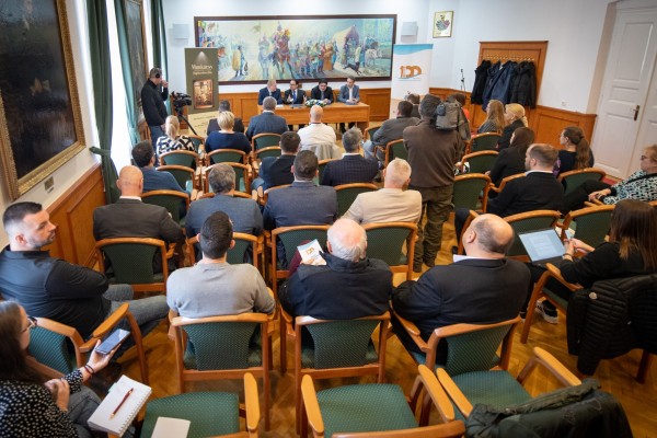 munkacsy-kiallitas-hajduszoboszlo-1662E5837F-759C-2D56-A6CC-48C2D3104A17.jpg