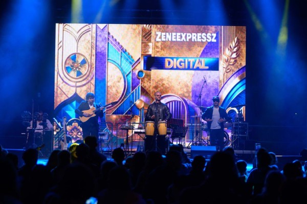 szerencsekoncert-mako-03812989EF-8FAF-271D-C197-FC03E75FD0B8.jpg