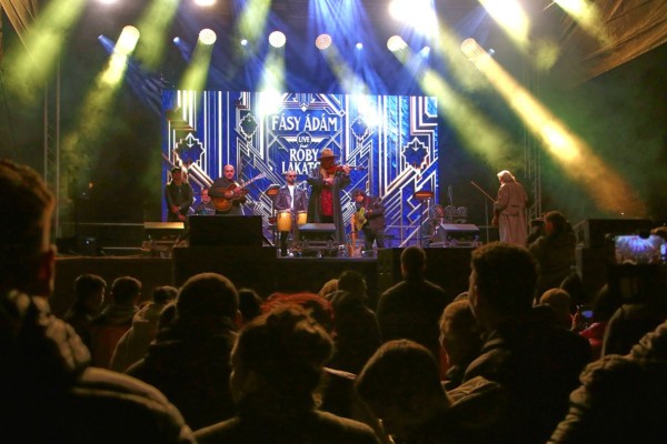 article-image-koncert-ismert-eloadokkal-9641-12352B5974B7F-49A3-3AC7-2E65-BCA2767D4320.jpg