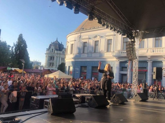 fsy zsliettel kicsik s nagyok egyarnt buliztak